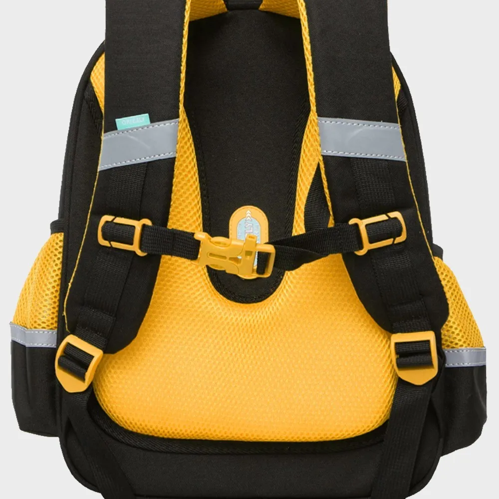 Укрепленная жесткая спинка — максимальная поддержка спины