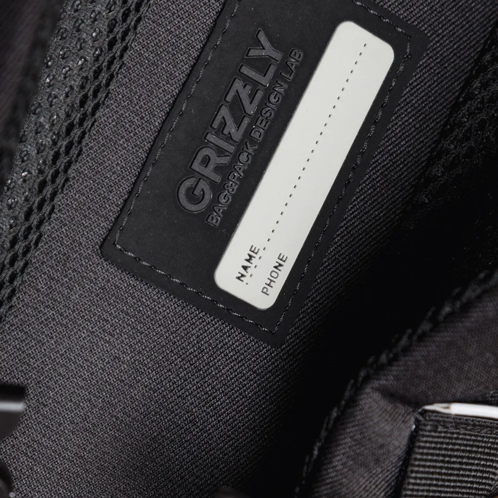 Персонализатор — помогает находить рюкзак, если он потерялся