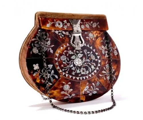 Tortoise-shell-bag1-500x420.jpg Tortoise-shell-bag1-500x420.jpg